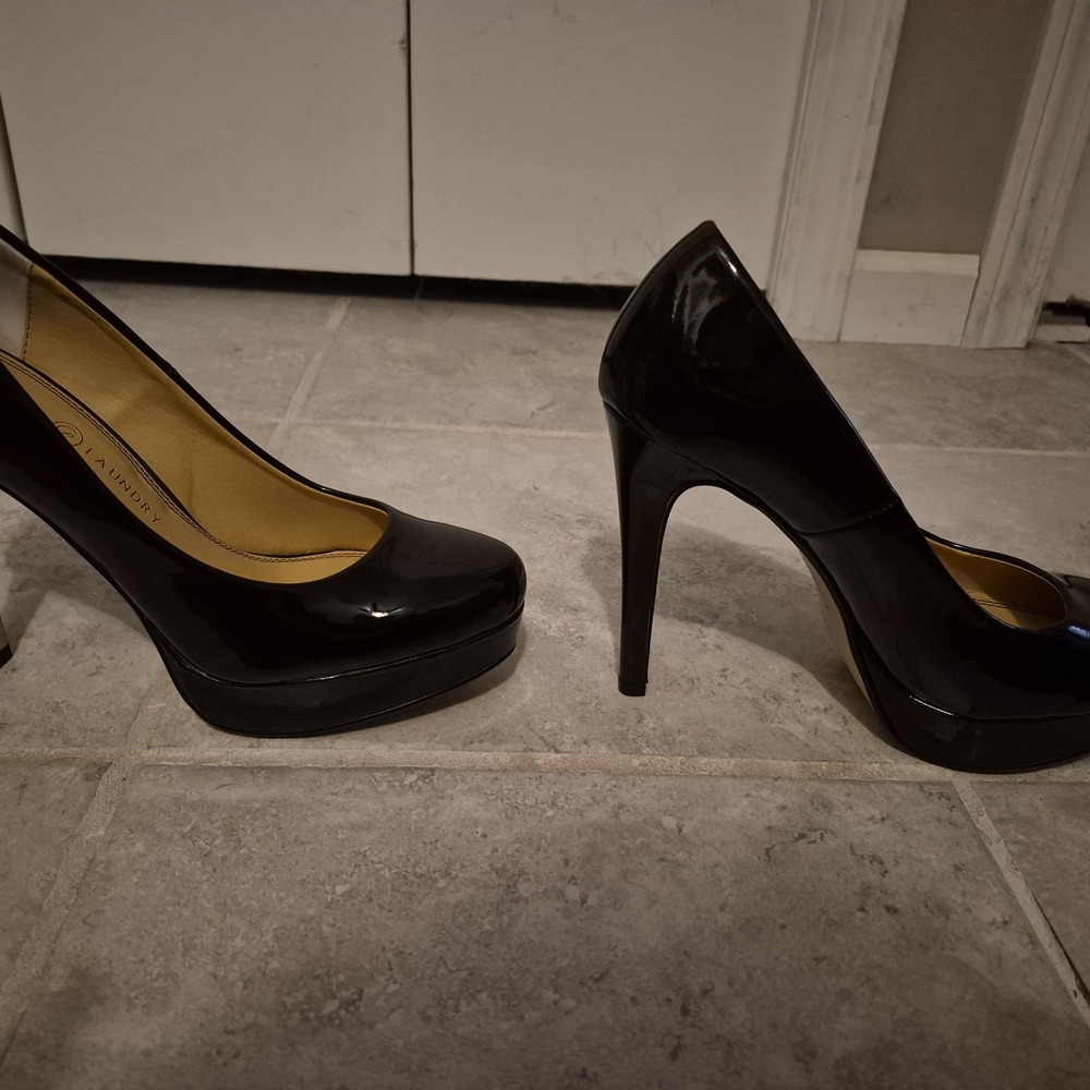 Chinese Laundry Black Women's Shoes - Picture 3 of 8